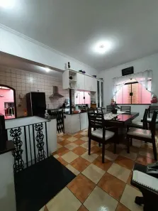 Sobrado com 3 Quartos à venda, 315m² no Jardim Stella, Santo André