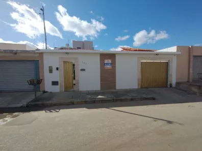 Casa com 3 Quartos à venda, 200m² no Felícia, Vitória da Conquista