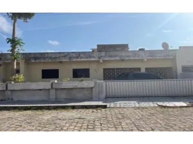 Casa com 3 Quartos à venda, 189m² no Lagoa Nova, Natal