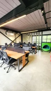Prédio Comercial à venda, 700m² no Colorado, Volta Redonda