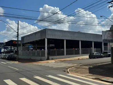 Ponto Comercial para alugar, 562m² no Oficinas, Ponta Grossa