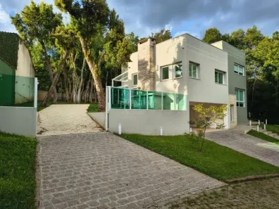 Casa com 5 Quartos para alugar, 400m² no Campo Comprido, Curitiba