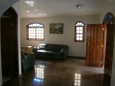 Casa com 5 Quartos à venda, 270m² no Castelo, Belo Horizonte