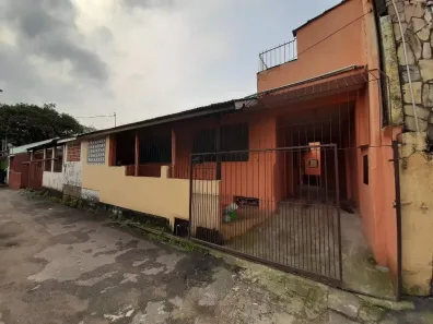 Casa com 2 Quartos para alugar, 99m² no Jardim Carvalho, Porto Alegre