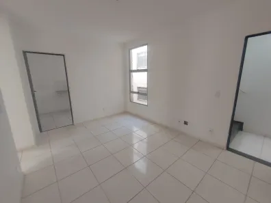 Apartamento com 2 Quartos para alugar, 50m² no Liberdade, Santa Luzia