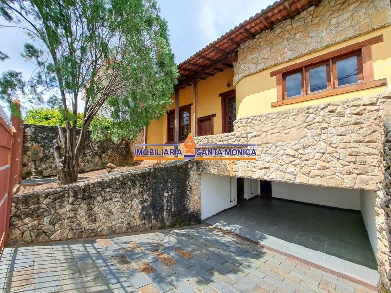 Casa com 6 quartos — Itapoã, Belo Horizonte
