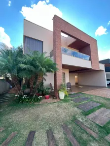 Casa de Condomínio com 3 Quartos à venda, 277m² no Jardins Lisboa, Goiânia