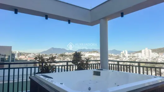 Apartamento com 2 Quartos para alugar, 72m² no Pedra Branca, Palhoça
