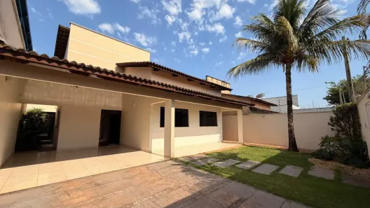 Casa com 3 Quartos para alugar, 120m² no Plano Diretor Norte, Palmas