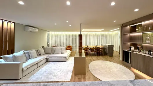 Apartamento com 3 Quartos à venda, 197m² no Jardim das Acácias, São Paulo