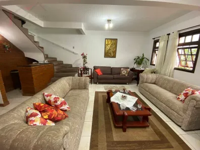Sobrado com 4 Quartos à venda, 134m² no Interlagos, São Paulo