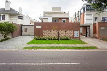 Sobrado com 3 Quartos à venda, 204m² no Jardim Social, Curitiba
