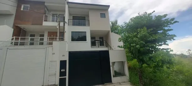 Casa com 3 Quartos à venda, 210m² no Jardim Belvedere, Volta Redonda