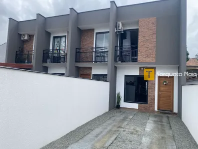 Casa com 2 Quartos à venda, 90m² no Paranaguamirim, Joinville