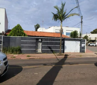 Casa com 3 Quartos para alugar, 190m² no Antares, Londrina