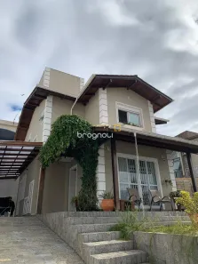 Casa com 3 Quartos à venda, 180m² no Capoeiras, Florianópolis