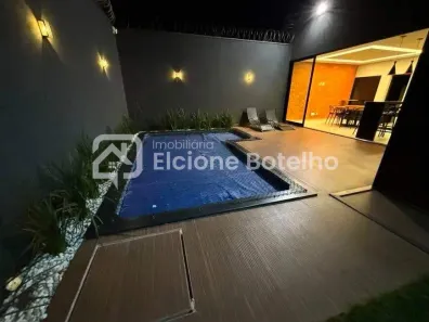 Casa com 4 Quartos para alugar, 216m² no Jardim Sul, Uberlândia