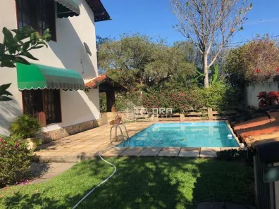 Casa com 4 Quartos à venda, 450m² no Piratininga, Niterói