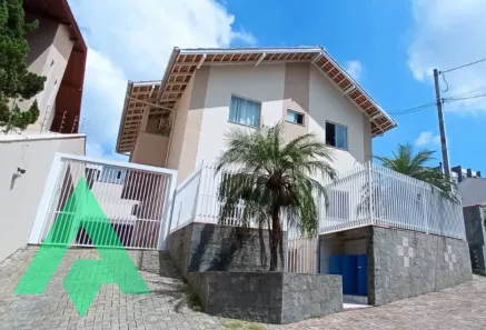 Apartamento com 2 Quartos para alugar, 70m² no Água Verde, Blumenau