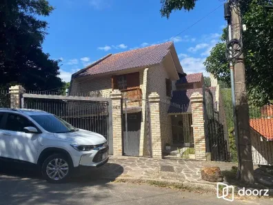 Casa com 4 Quartos à venda, 336m² no Teresópolis, Porto Alegre