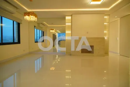 Apartamento com 3 Quartos para venda ou aluguel, 158m² no Passo da Areia, Porto Alegre