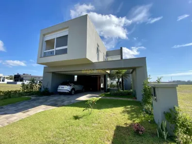 Casa de Condomínio com 3 Quartos à venda, 220m² no Curumim, Capão da Canoa