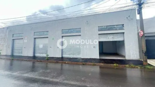 Ponto Comercial para alugar, 50m² no Aclimação, Uberlândia