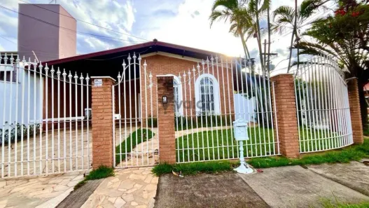Casa com 3 Quartos para alugar, 211m² no Cidade Universitária, Campinas