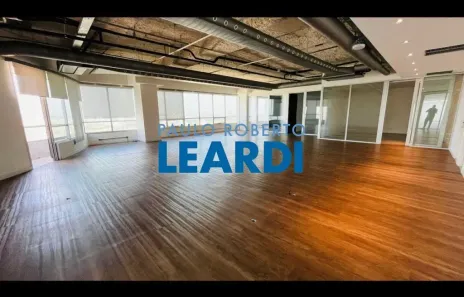 Sala Comercial para venda ou aluguel, 760m² no Alphaville Centro Industrial e Empresarial/Alphaville., Barueri