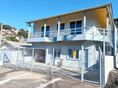 Casa à venda, 245m² no Cruzeiro, Caxias do Sul