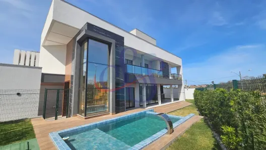 Casa com 4 Quartos à venda, 240m² no Coité, Eusébio