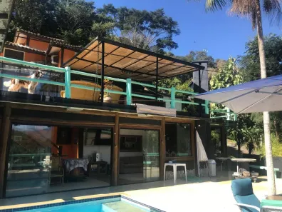 Casa com 4 Quartos à venda, 480m² no Bonsucesso, Petrópolis