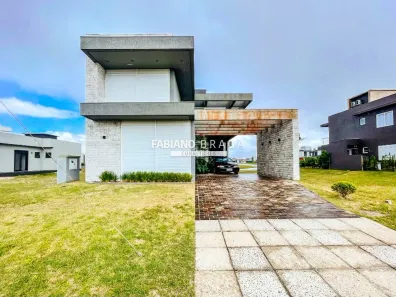 Sobrado com 6 Quartos à venda, 182m² no Rainha do Mar, Xangri-lá