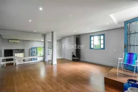 Casa com 2 Quartos à venda, 163m² no Medianeira, Porto Alegre