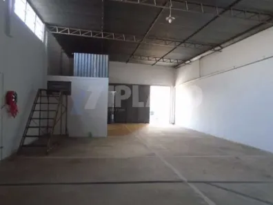 Galpão/Depósito/Armazém para alugar, 204m² no Vila Izabel, São Carlos