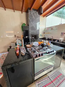 Casa de Condomínio com 3 Quartos à venda, 274m² no Jardim Atlântico, Goiânia
