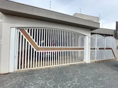 Casa com 3 Quartos para alugar, 194m² no Jardim Hikari, São Carlos