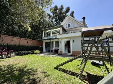 Casa de Condomínio com 4 Quartos à venda, 498m² no São Lourenço, Curitiba