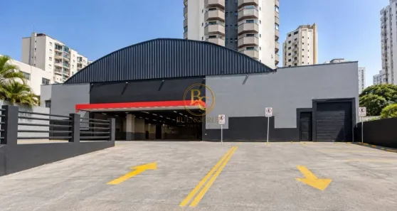 Galpão/Depósito/Armazém à venda, 1300m² no Água Fria, São Paulo