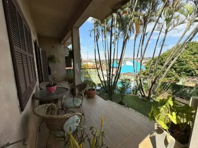 Imóvel Comercial com 4 Quartos à venda, 254m² no Centro, Vinhedo