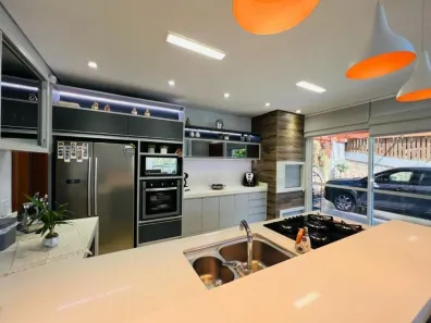 Casa com 3 Quartos à venda, 290m² no Pedra Branca, Palhoça
