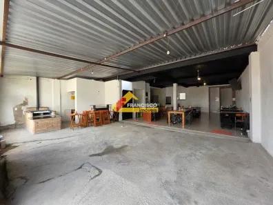 Galpão/Depósito/Armazém à venda, 227m² no São José, Divinópolis