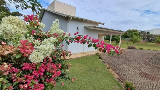 Casa de Condomínio com 3 Quartos à venda, 240m² no Ninho Verde II, Pardinho