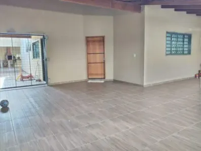 Casa com 3 Quartos à venda, 220m² no Minas Gerais, Uberlândia