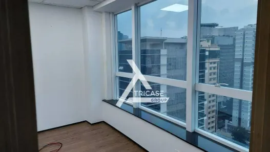 Sala Comercial para alugar, 200m² no Vila Olímpia, São Paulo
