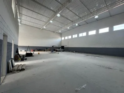 Galpão/Depósito/Armazém para alugar, 550m² no Jardim Califórnia, Jacareí