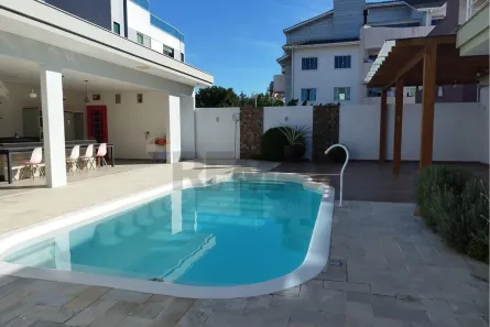 Casa com 3 Quartos à venda, 420m² no Ingleses do Rio Vermelho, Florianópolis