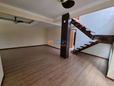 Casa com 3 Quartos à venda, 160m² no Riviera Fluminense, Macaé