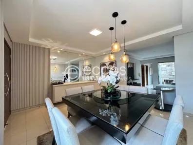 Casa com 3 Quartos à venda, 156m² no Santa Mônica, Uberlândia