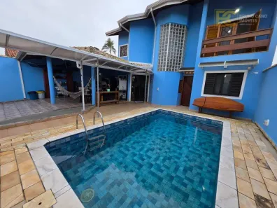 Sobrado com 4 Quartos para alugar, 188m² no Balneário Três Marias, Peruíbe
